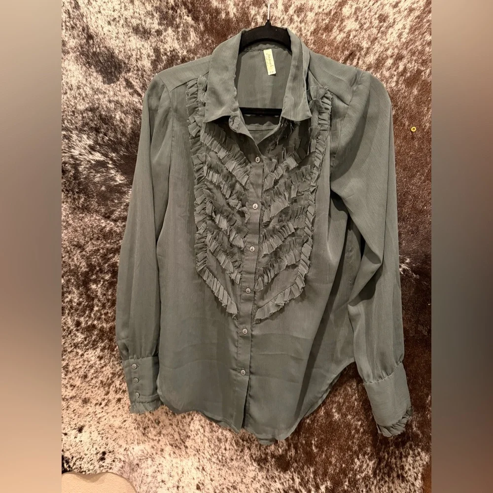 Free People Ruffled Green Blouse - Picture 1 of 3